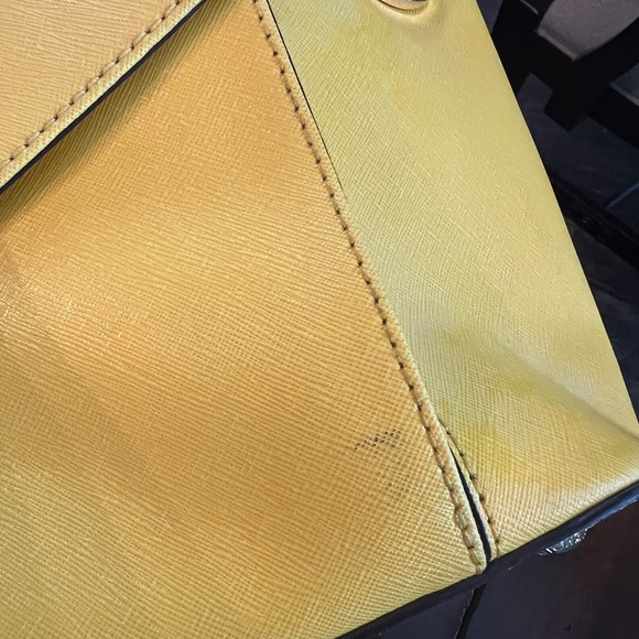 Michael Kors Jet Set Large Leather Pocket Tote Bag - Picture 9 of 12